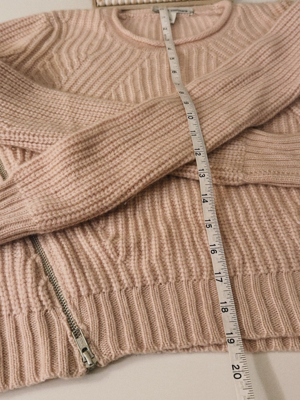 100% l Autumn Cashmere Pale Blush Ribbed Crewneck Sweater - Picture 7 of 8